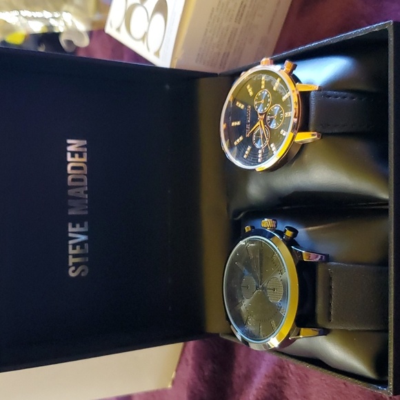 Steve Madden his and hers Watches NIB - Picture 5 of 9